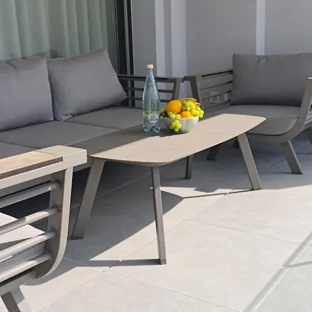 Апартаменти Modern With Terrace Торрев'єха