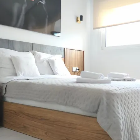 Apartment Modern With Terrace *