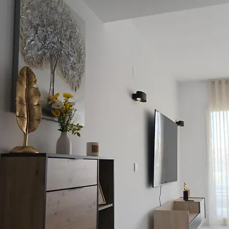 Apartment Modern With Terrace *