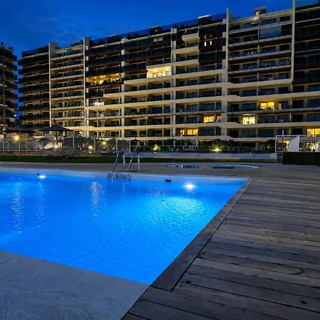 Modern With Terrace Апартаменти *