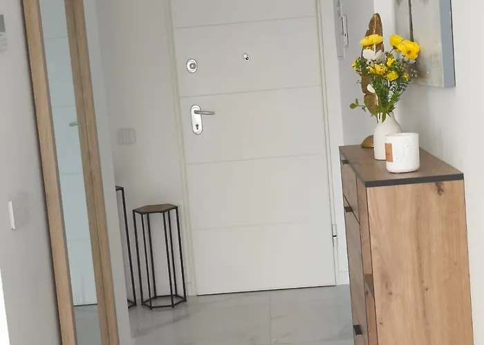 Modern With Terrace Apartment *